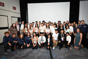 Esperanza Students attend UnidosUS conference 2023