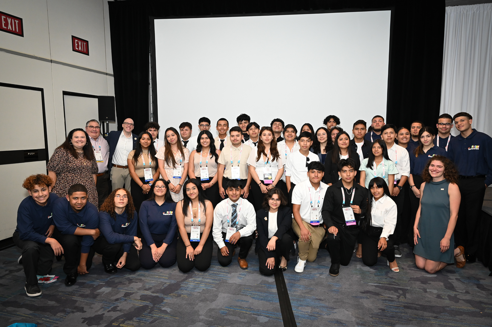 Esperanza Students attend UnidosUS conference 2023